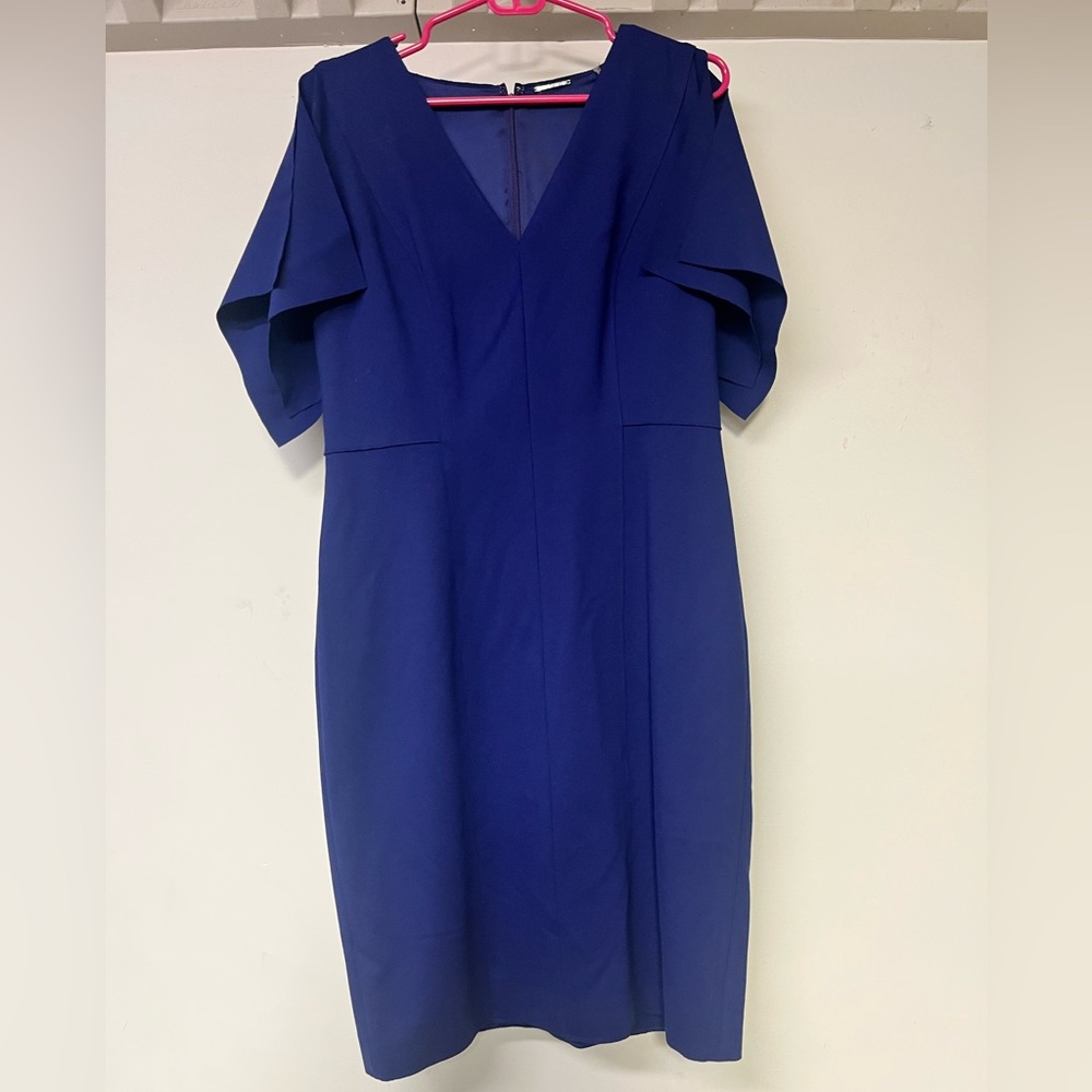 Elie Tahari Size 12 Women’s Navy Blue off the shoulder midi dress